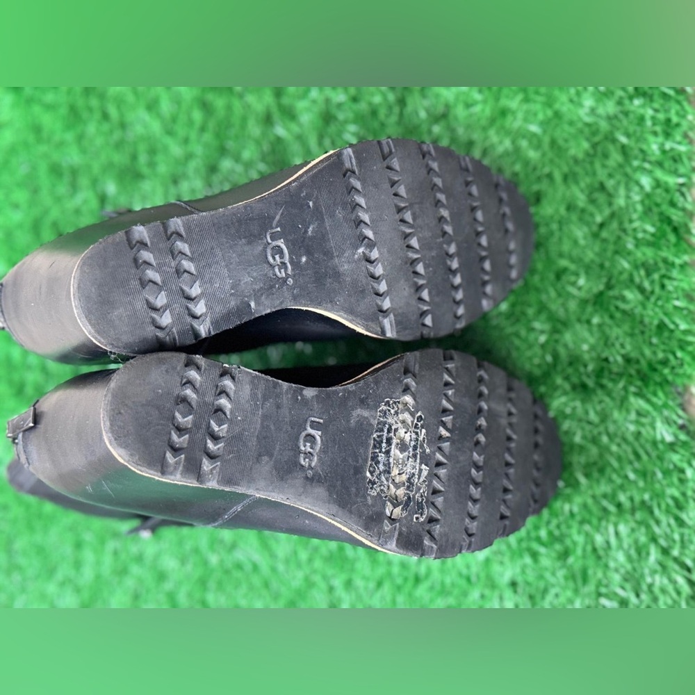 UGG Women's Amal Shoes Size 9‎ - Picture 4 of 10